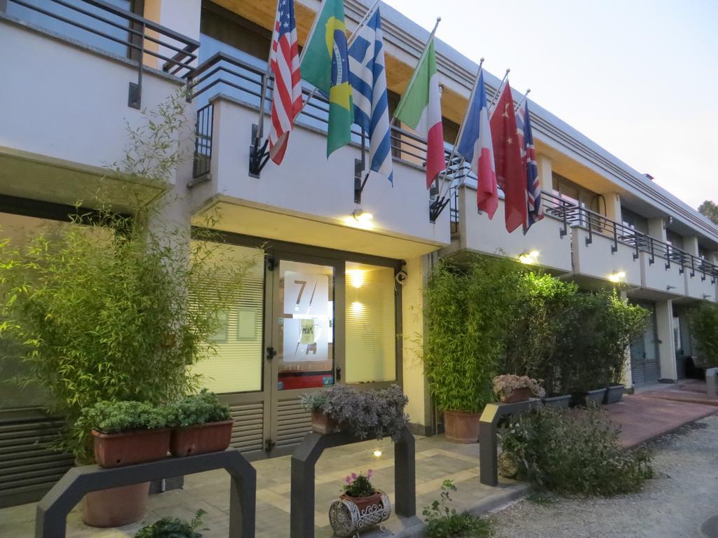 Hotel Seven Rooms Milán Exteriér fotografie